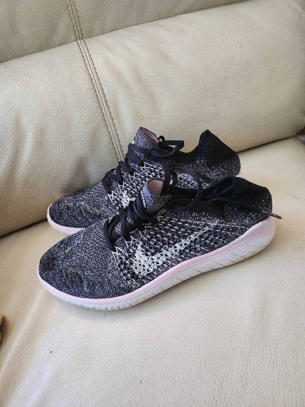 Nike ACG Black and Pink Knit Running Shoes